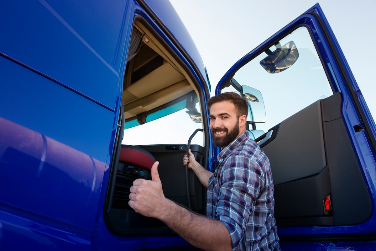 Expert Tips for Stress-Free Auto Transport with Lynx Auto Transport